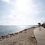 Le Zodiaque Ii-3 By Interhome Hyères