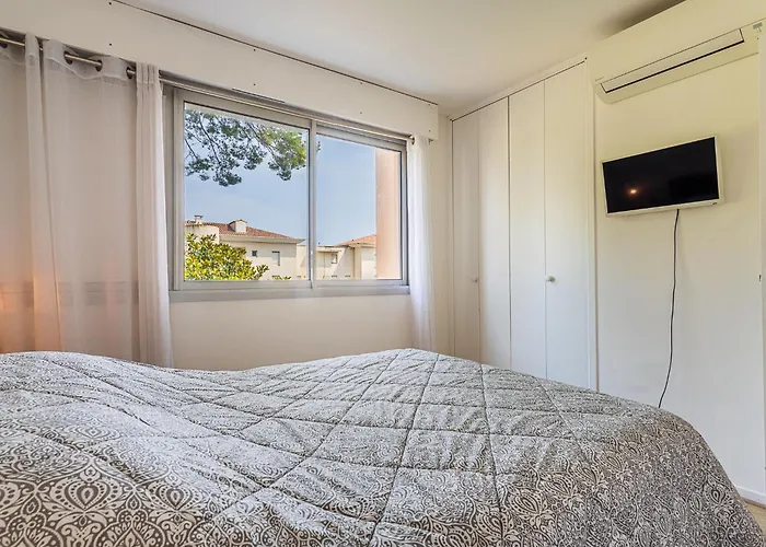 Le Zodiaque Ii-3 By Interhome